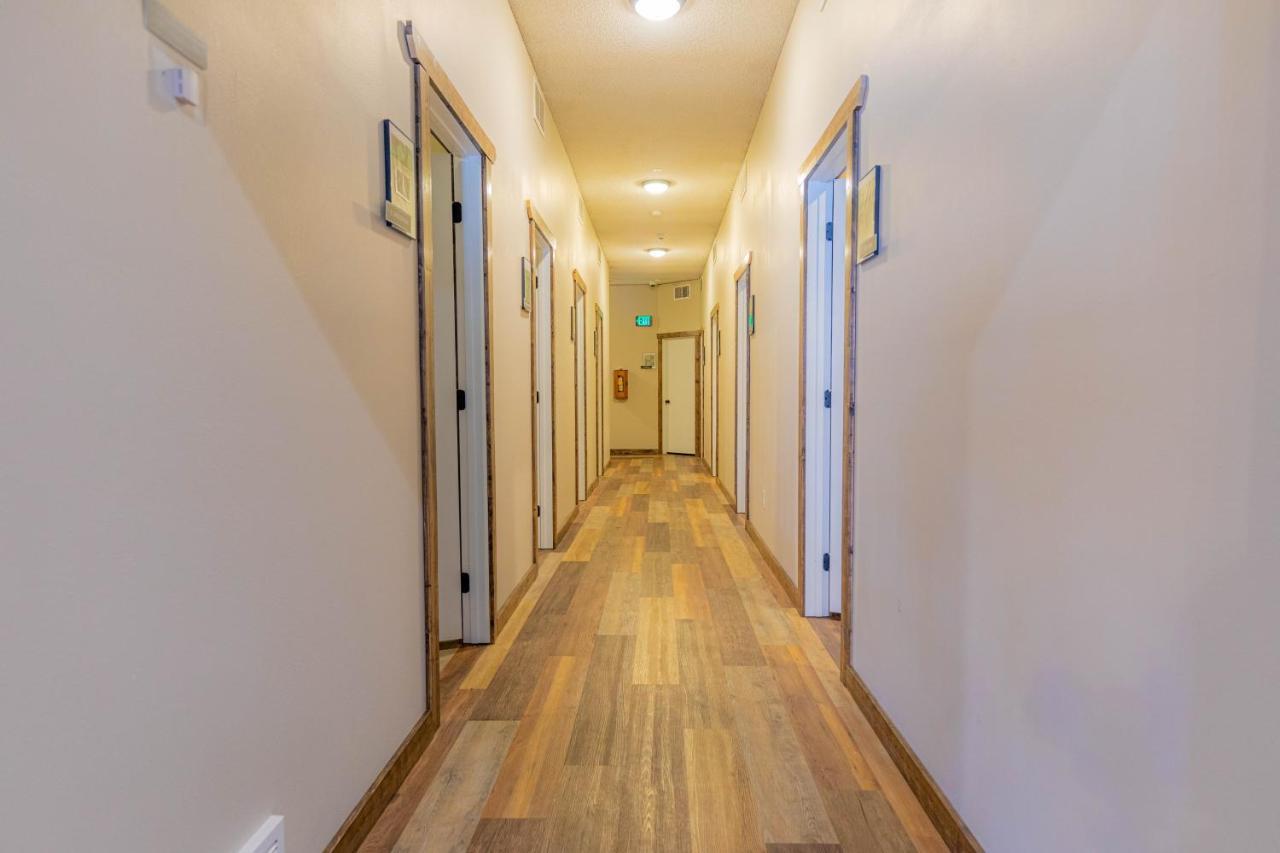 Pintler'S Portal Hostel อนาคอนดา ภายนอก รูปภาพ